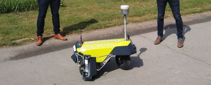 Zweiter Robot Plotter an Geomaat geliefert